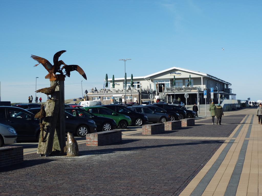 Yachthus - Direkt Am Meer Carolinensiel Exterior foto